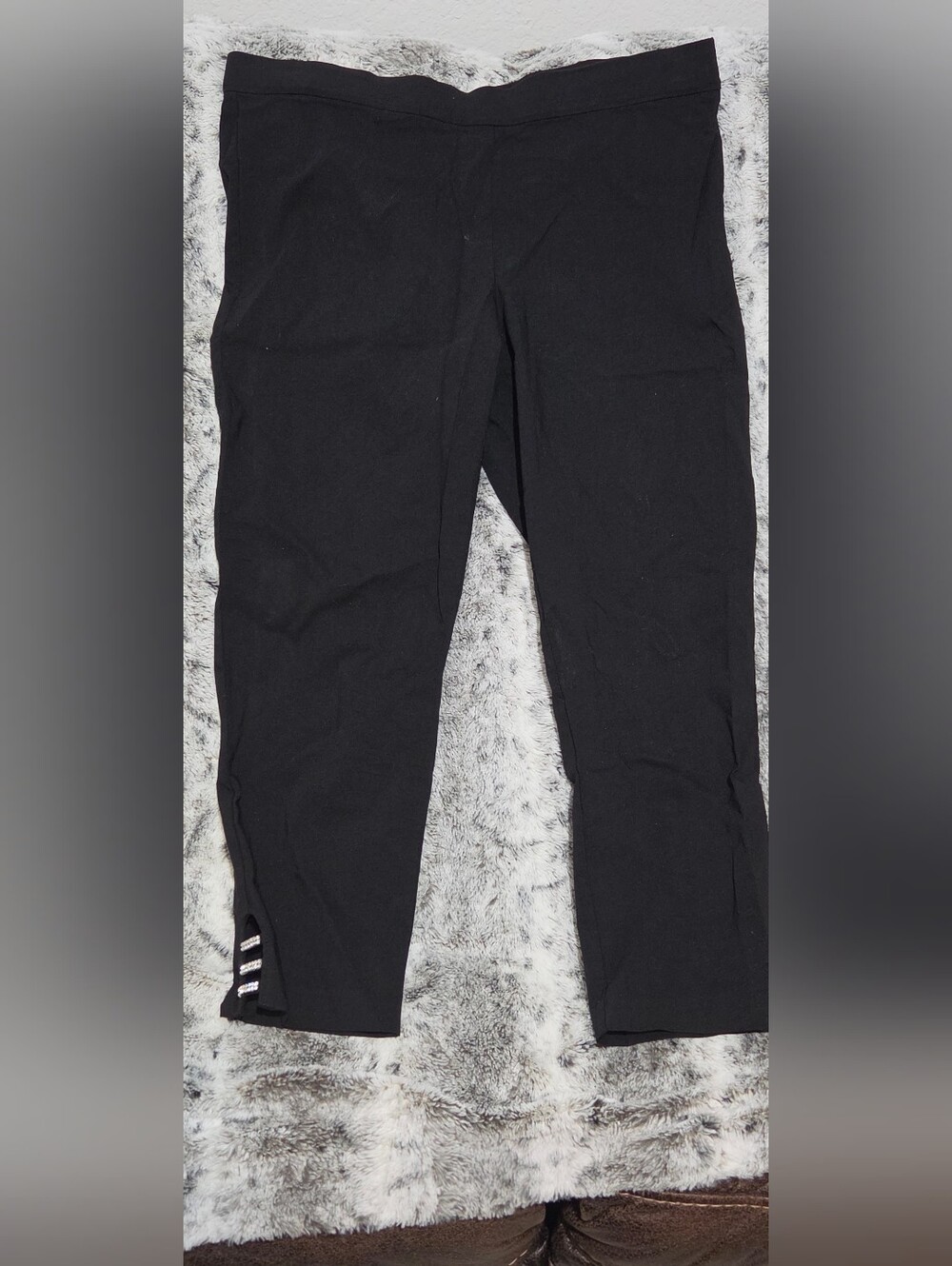 Women's Black Capri Pants - Stretch Comfort